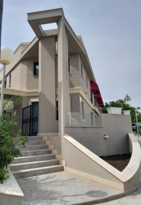Mar Apartments